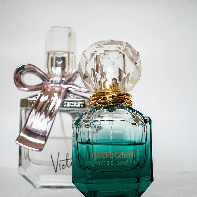 Marc jacobs daisy perfume: a synthesis of aroma and innovation