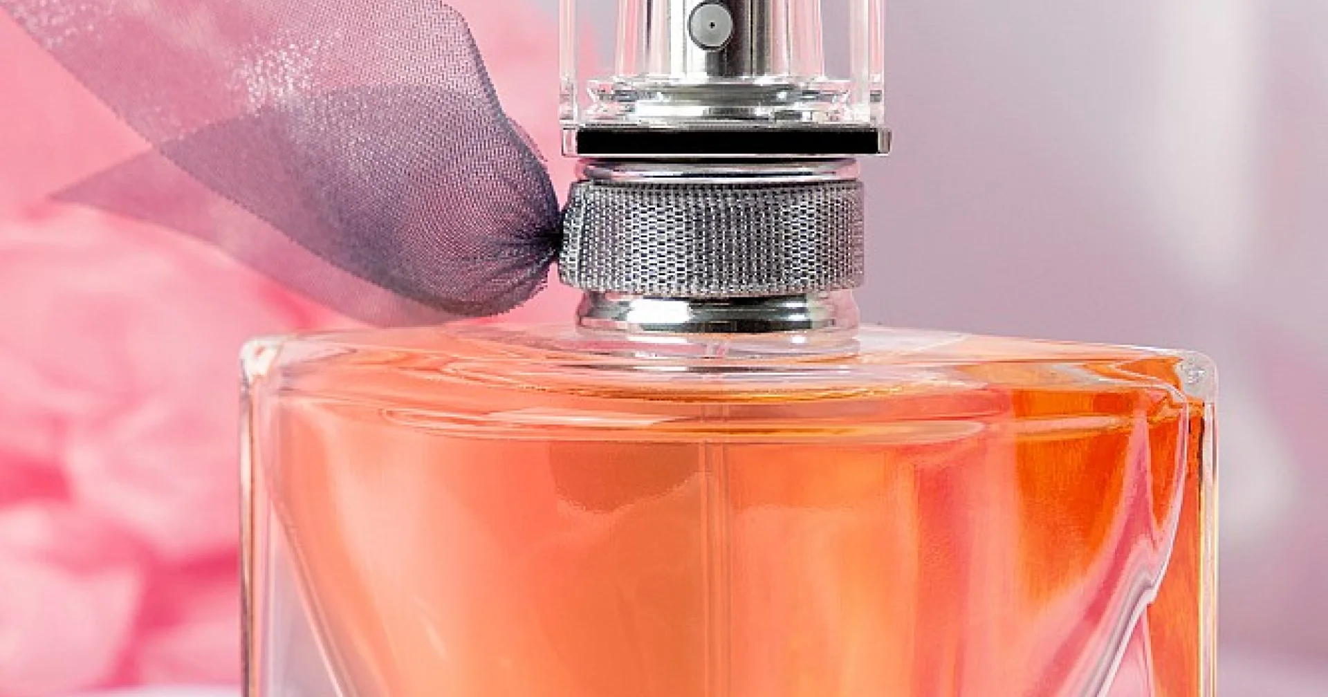 The Art of Designing Your Own Fragrance Bottles