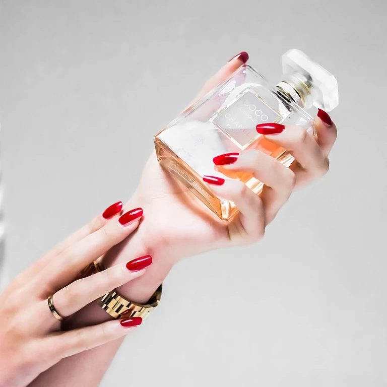 The Allure of a Single Ounce: Exploring the World of Perfume