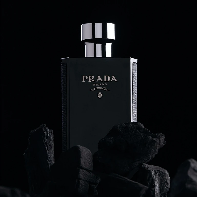 Exploring the Allure of a Purple Fragrance Bottle