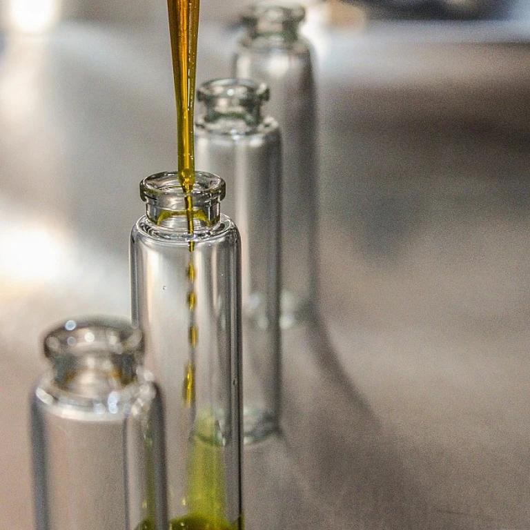 The Allure of Gingerbread Aromas in Essential Oils